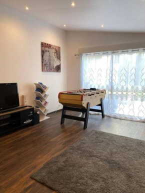 Logement moderne près de Paris et stade de France avec place de stationnement